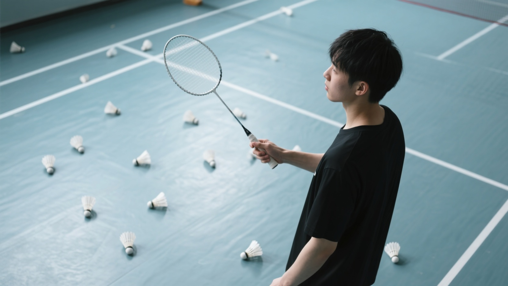 月薪上万，快打不起羽毛球了