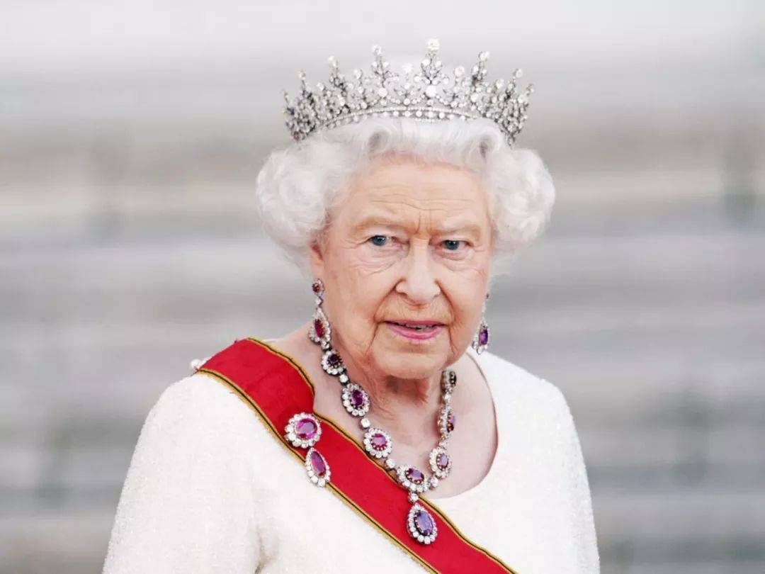 英国女王的继承人图片
