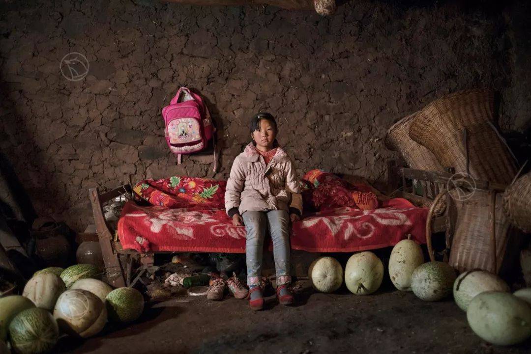 留守儿童大搬迁:从牛圈草屋到百平楼房