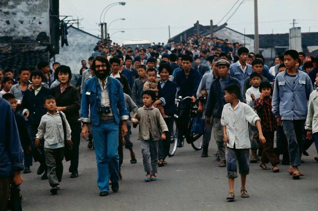 一位法国人用40年拍下的中国"色"