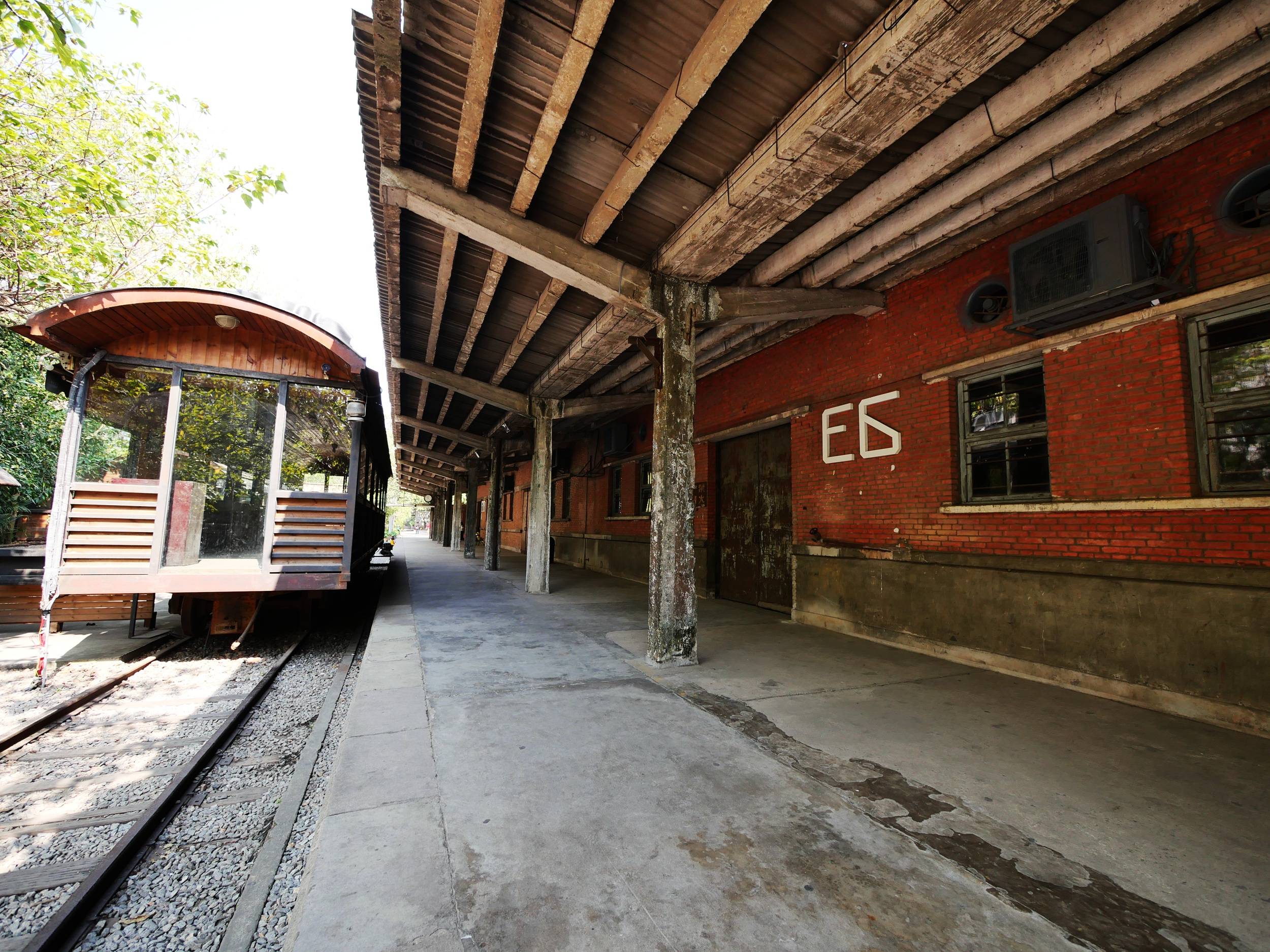 不像艺术区倒像美食街,红专厂拆了更好-虎嗅网