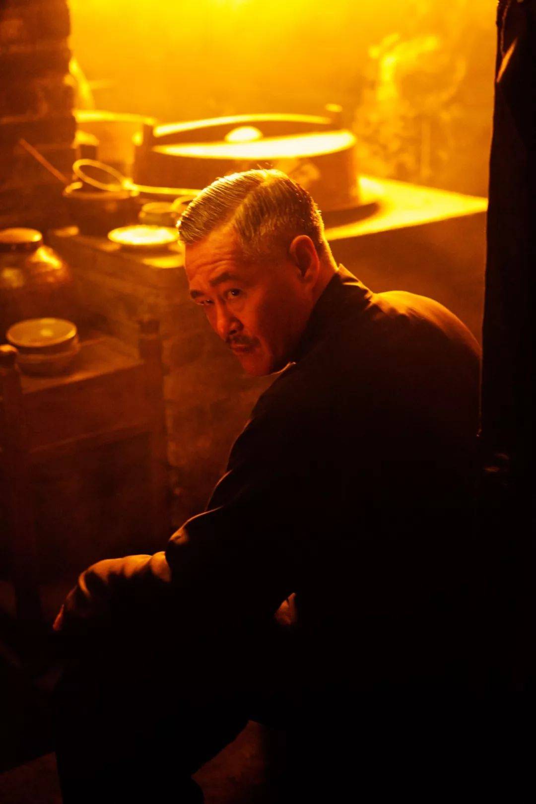 赵本山在《一代宗师》中饰演丁连山,少见地正经起来,观众倒还不习惯了