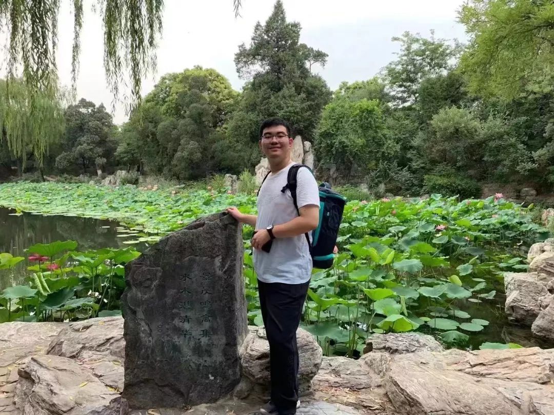 柯洁清华大学报到_柯洁上了清华丁浩去了上财 冠军棋手都读哪些名校？_清华开学日