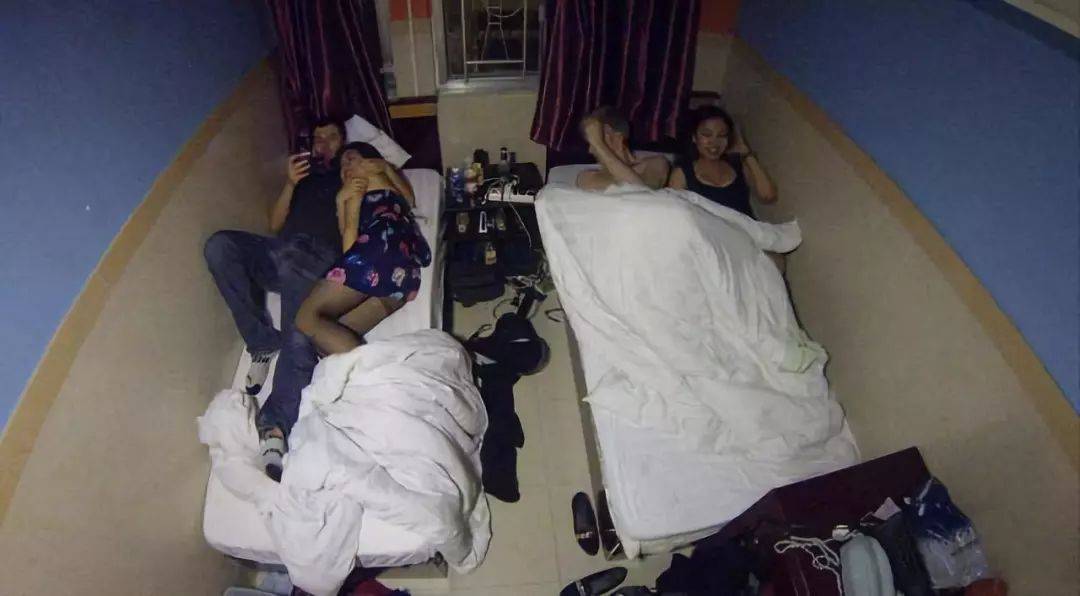 睡遍亚洲的猎艳老外和他们背后的黑金产业链