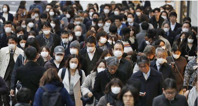 一周美国328万人失业：疫情防控，东亚为什么比西方做得好？