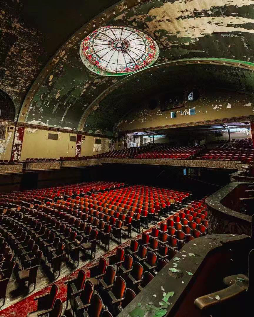 废弃剧院