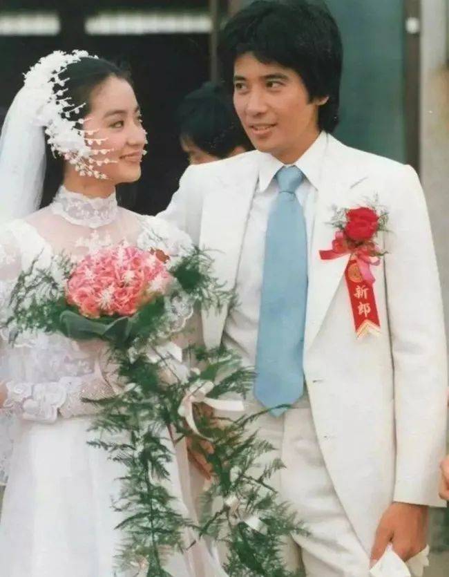 《彩霞满天》的剧照