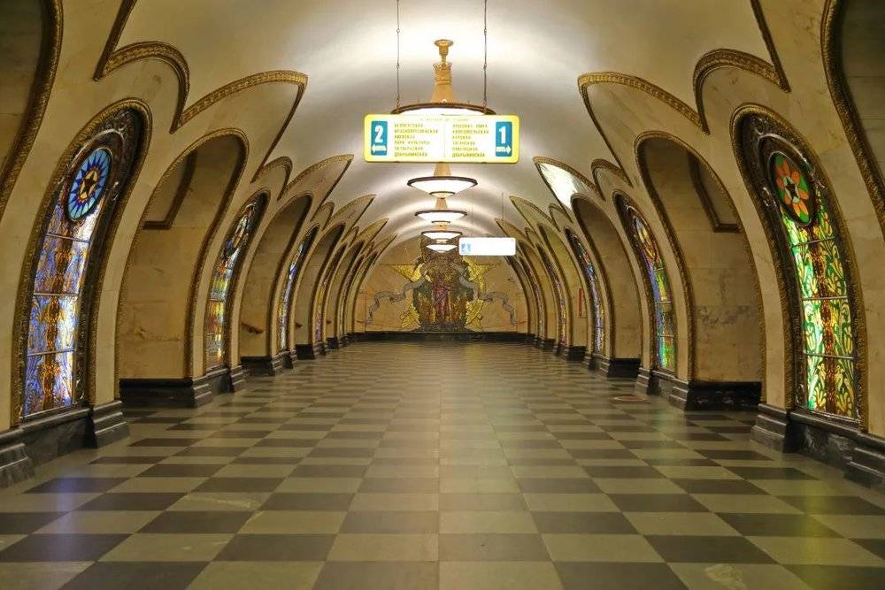 莫斯科地铁究竟有多豪华？
