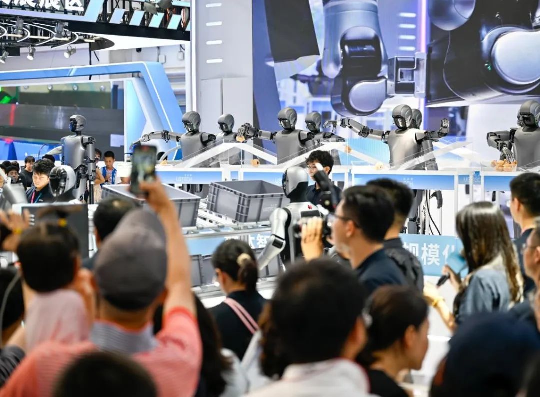 百万人涌向2025世界机器人大会，人形机