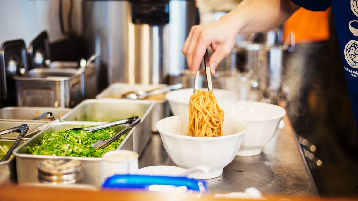 5元4元小店开了又关，餐饮进入“苦行时代”