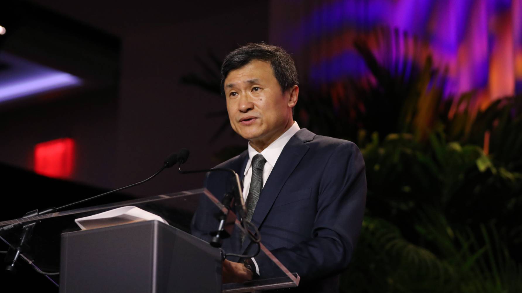 李录最新对谈：价值投资、人工智能与人类的未来