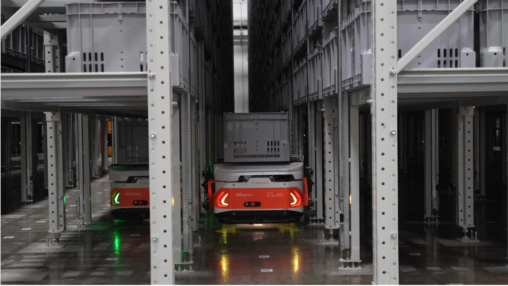 Cainiao deploys ZeeBot climbing robots for European logistics