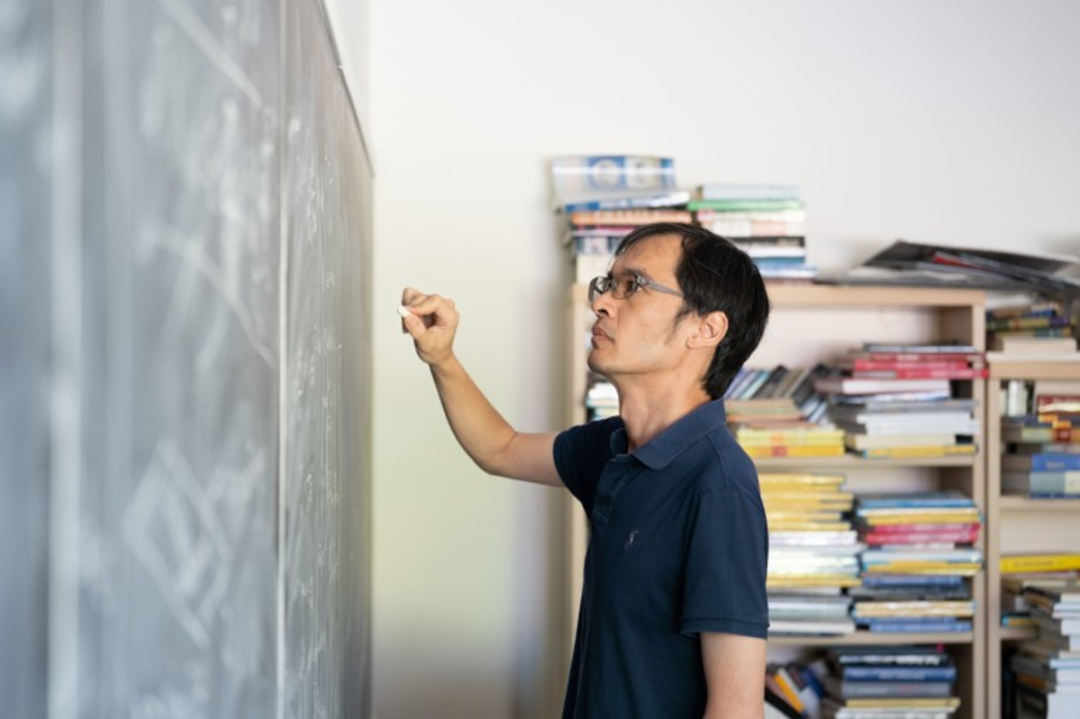 数学界激辩AI之际，重读《自然》专访陶哲轩