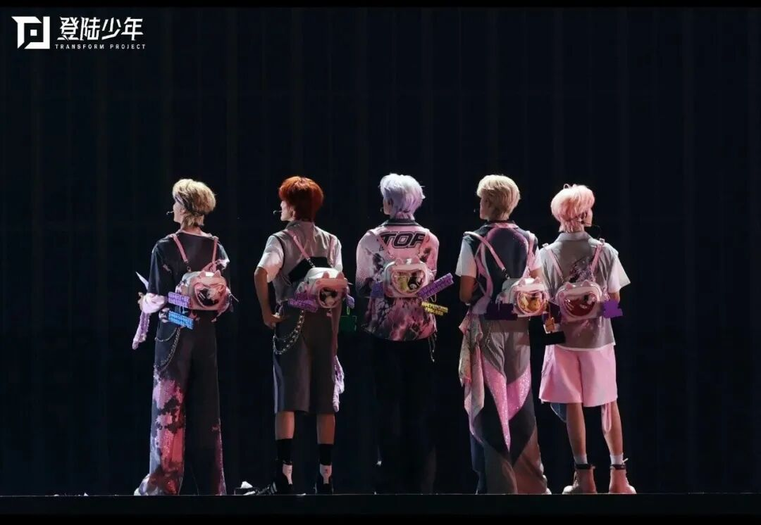 5万件投诉后的第26天，“TFBOYS之父”还在隐身