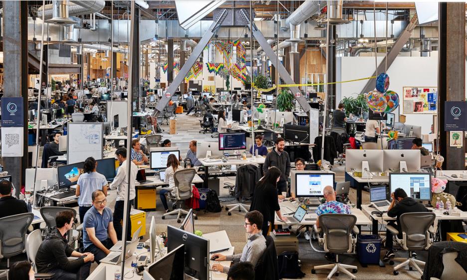 扎克伯格要用 facebook 重建全球,这是一种认真的自大?