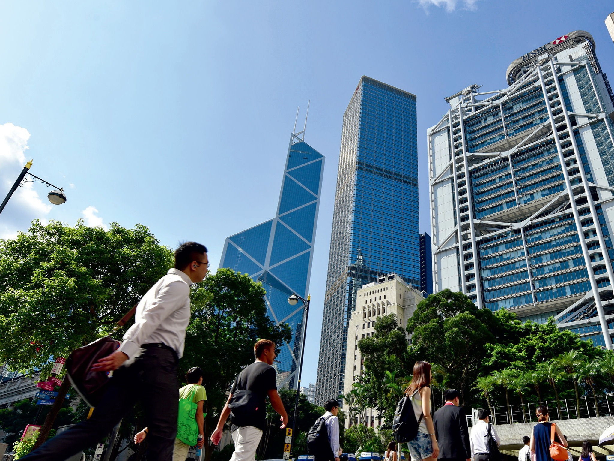 瑞银警告：香港面临最严重楼市泡沫风险 虎嗅网