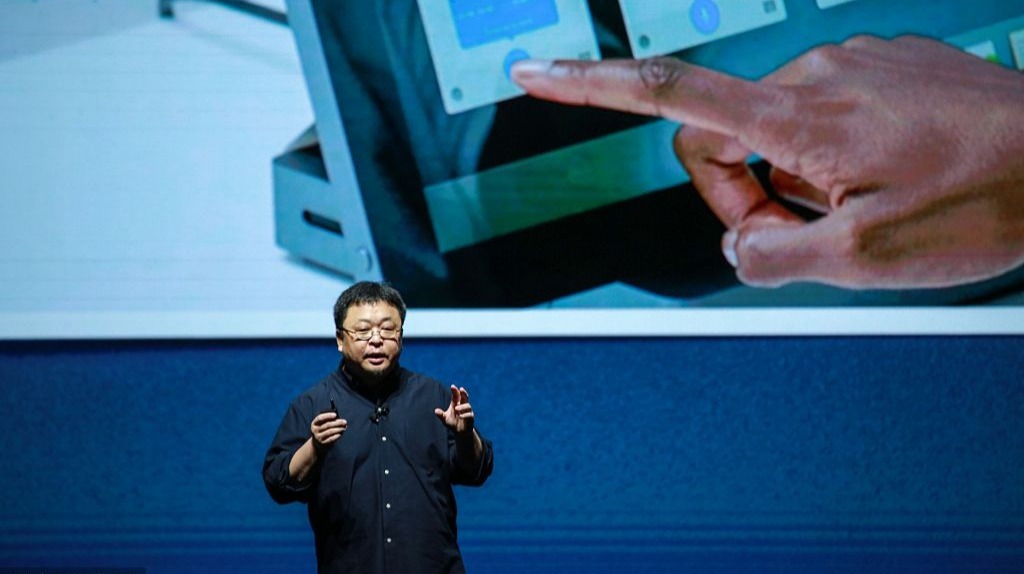 子弹短信强撑着做内容，大洋彼岸却有更多新玩法