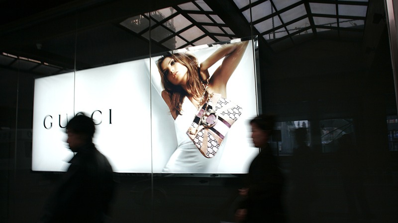 Gucci炮轰阿里京东背后，中国奢侈品电商出路何在