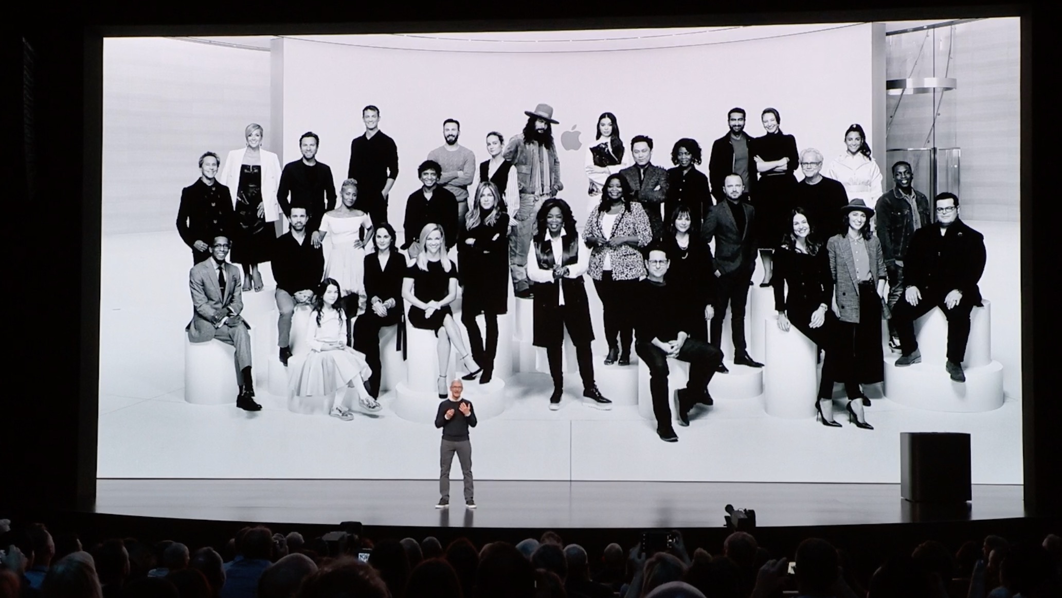 做信用卡，拍自制剧，苹果正在生态化反