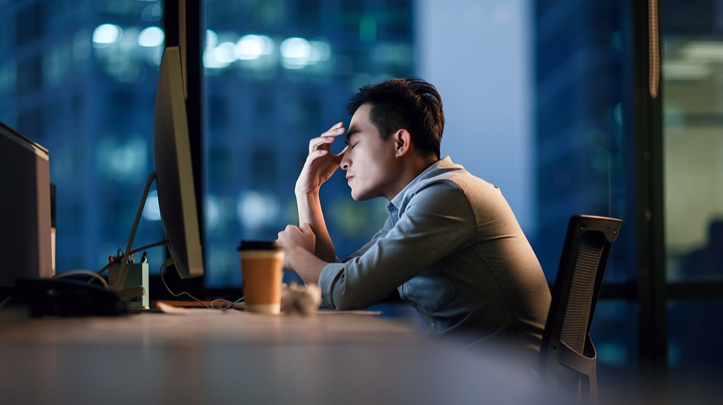 热爱工作就得“自愿”加班？剥削还有理了