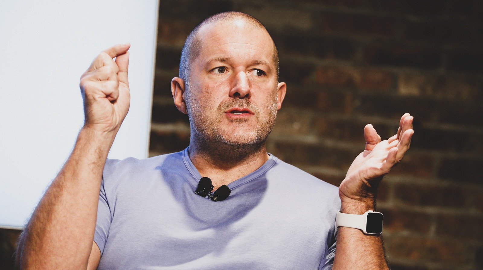 【虎嗅早报】苹果首席设计官乔纳森·艾维将离职;长春