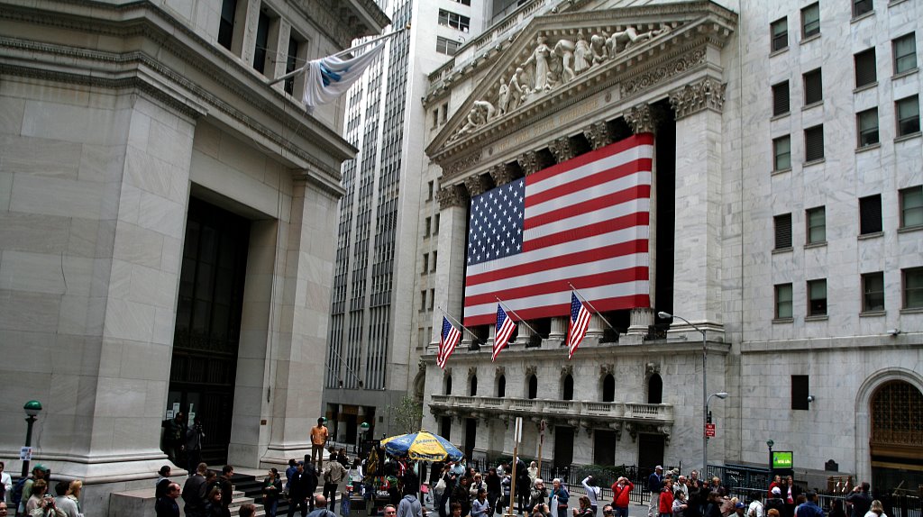 美国三大PE疯狂募资