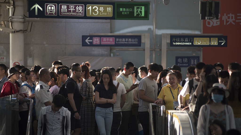 2019年6月25日,西二旗地铁站711关张大吉,这意味着这片美食荒漠中又少