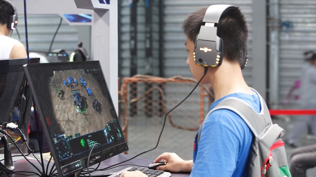 DeepMind星际争霸AI登上Nature，超99.8％活跃玩家