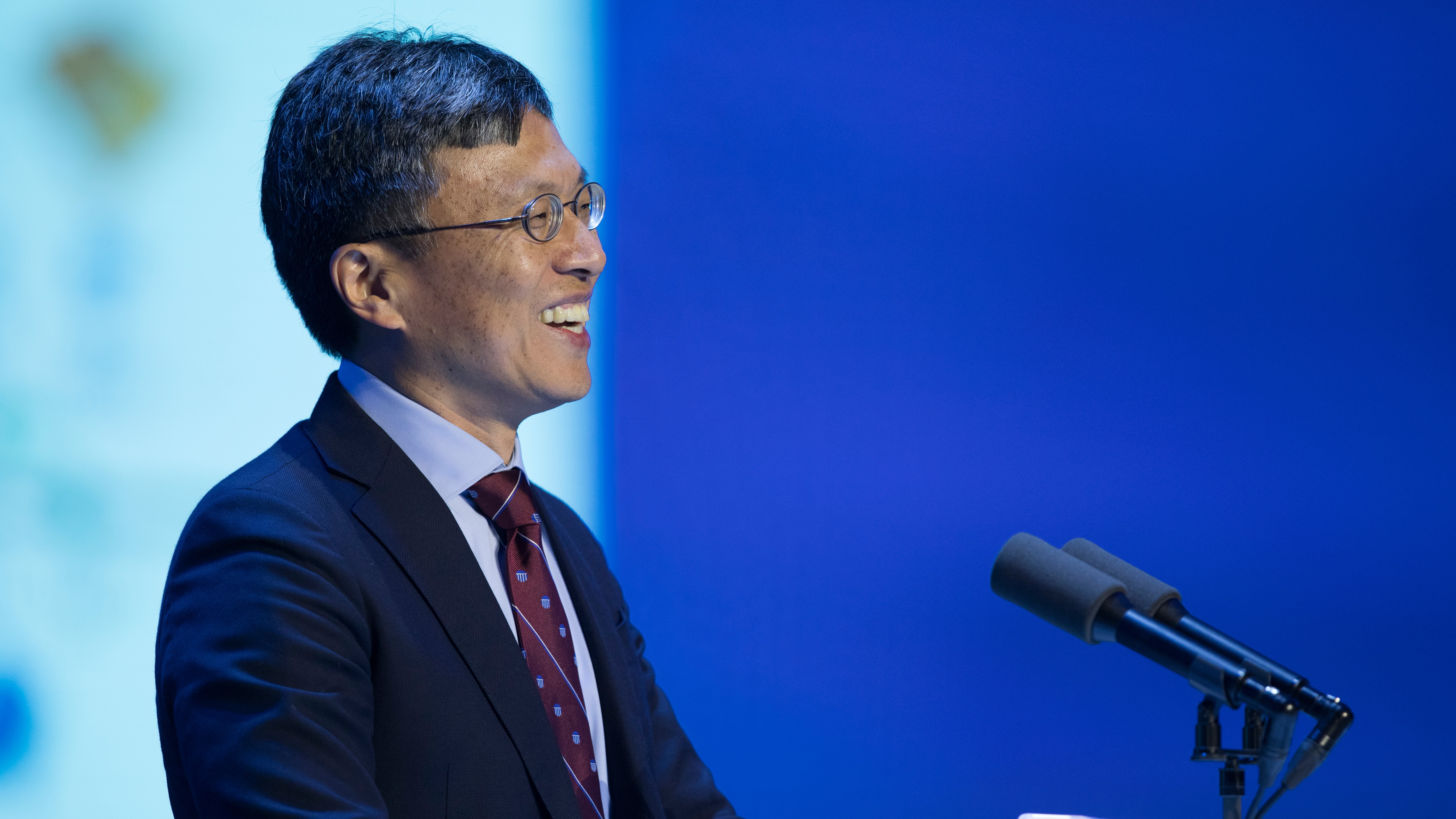 沈向洋明年初正式离开微软，曾打造必应搜索、小冰