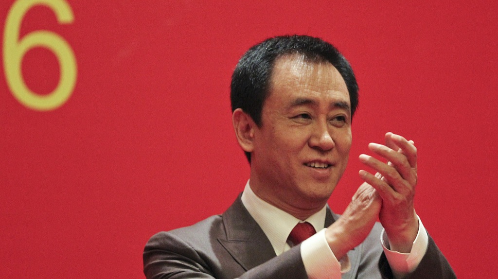 告别巨婴时代，房企报国有门