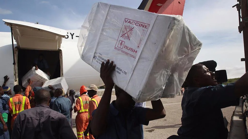 国产新冠疫苗出海首战告捷：斩获16国5亿剂订单