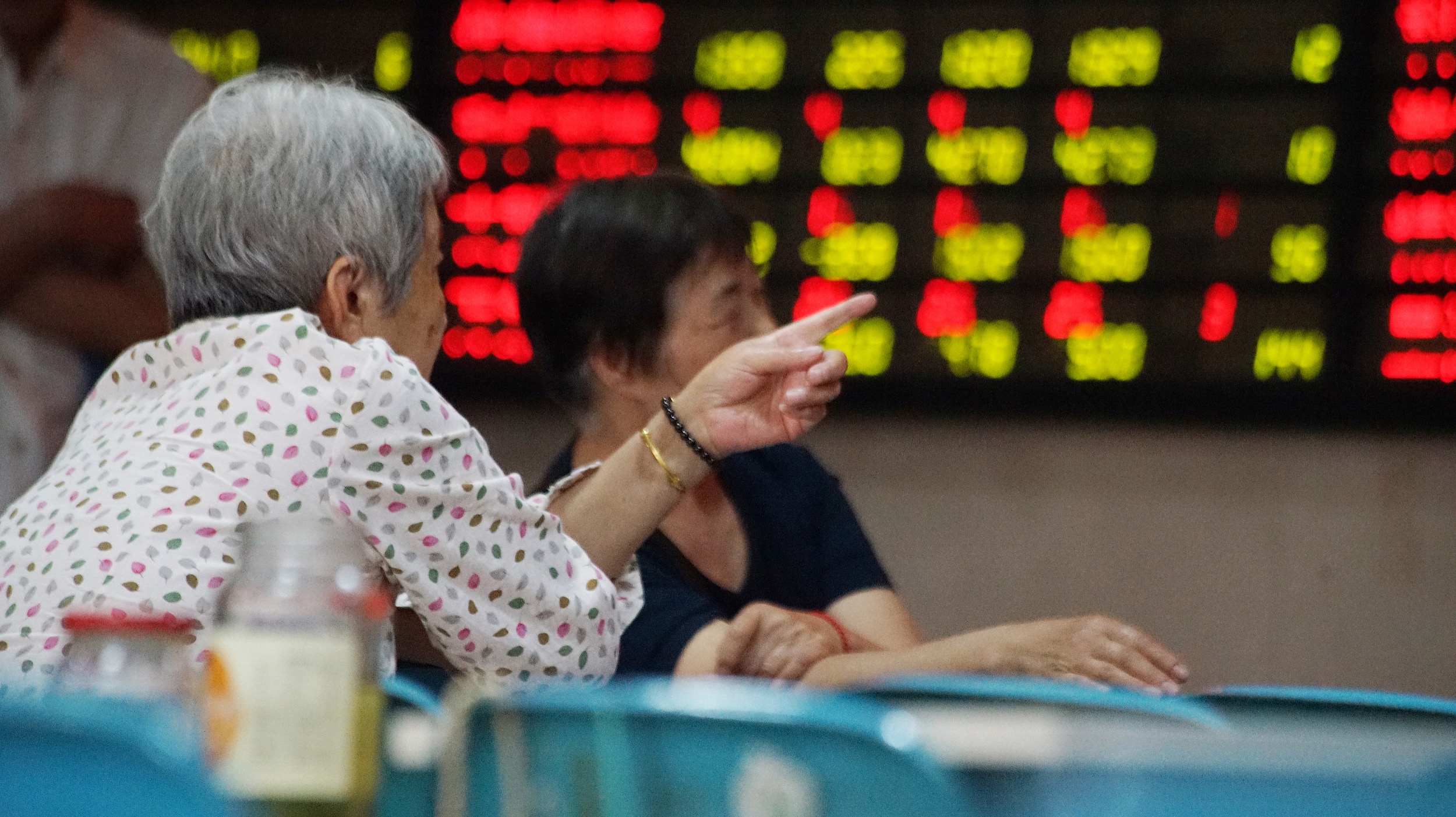 大盘跌破3000点，投资者需要注意些什么？