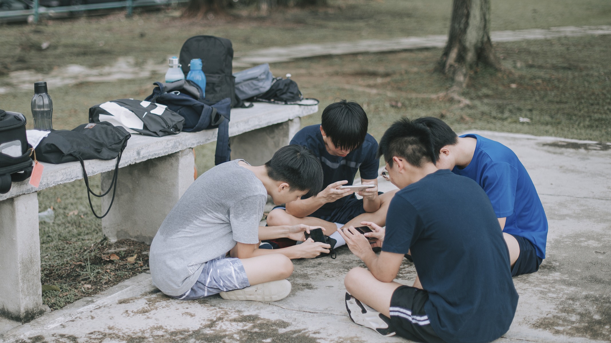 海外月赚6亿多的手游，国服竟然要关门了？