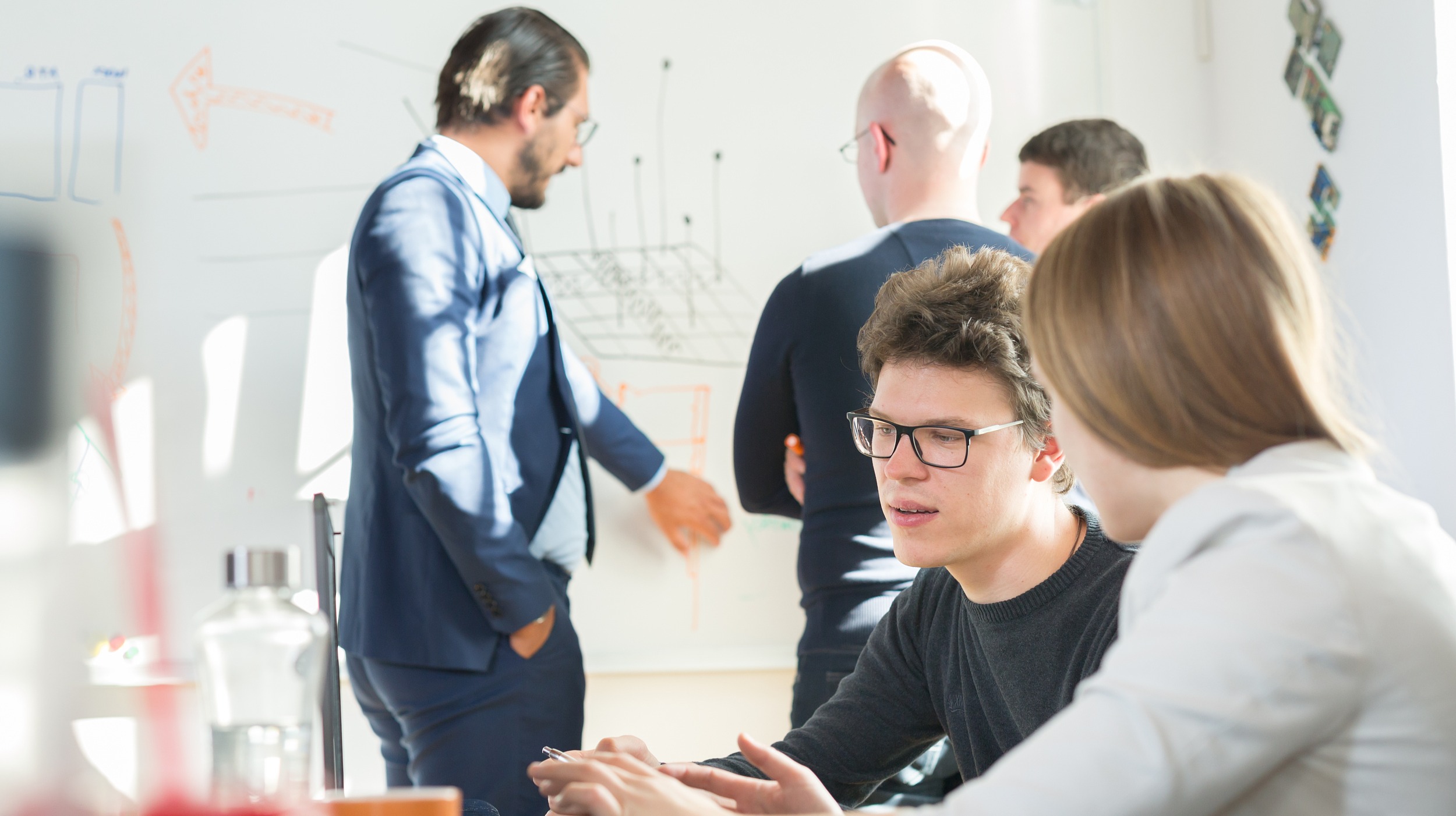 Meta的新AI，已经能把人骗得团团转