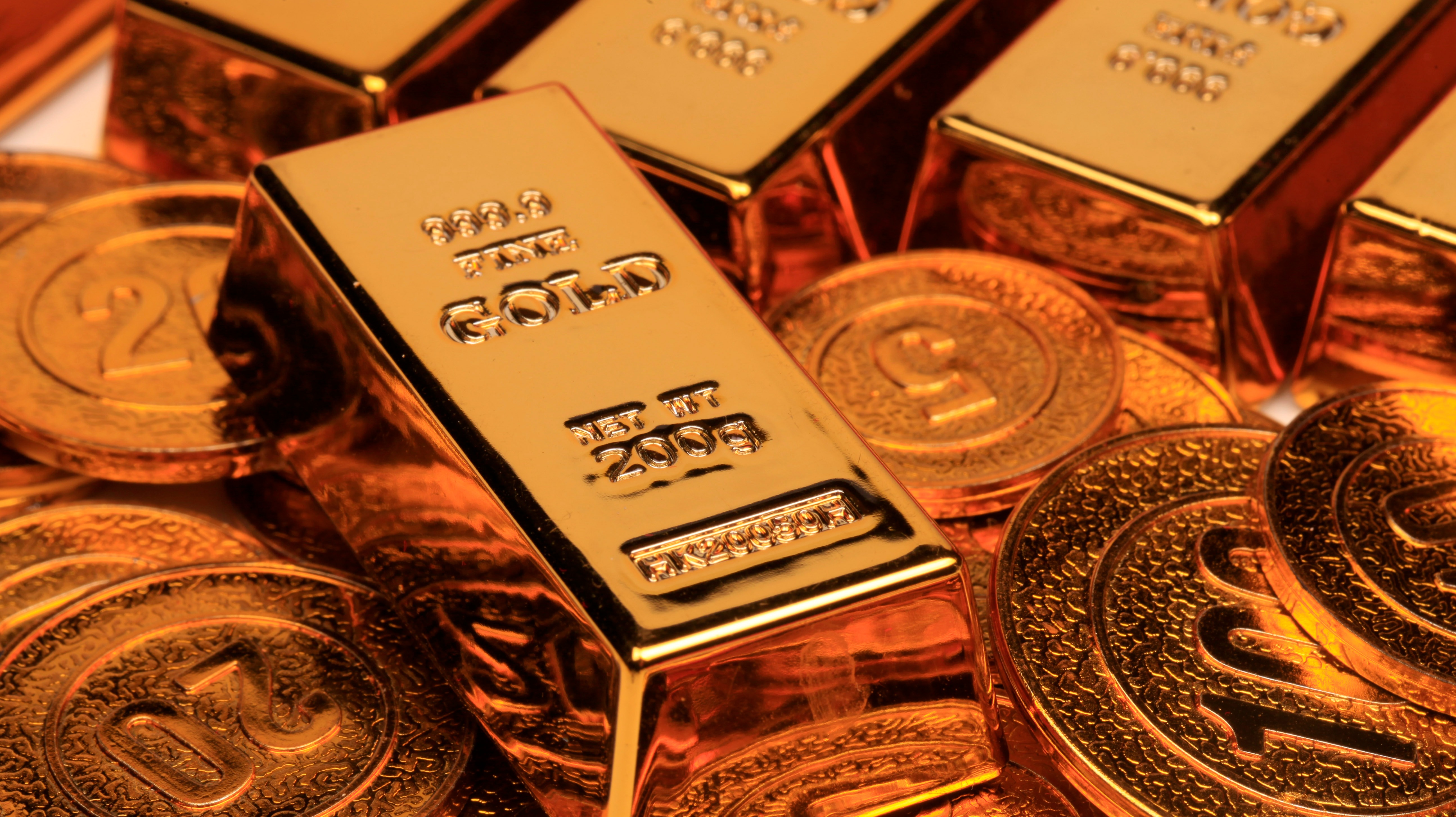 黄金持续强势，还能上车么？ ｜策略