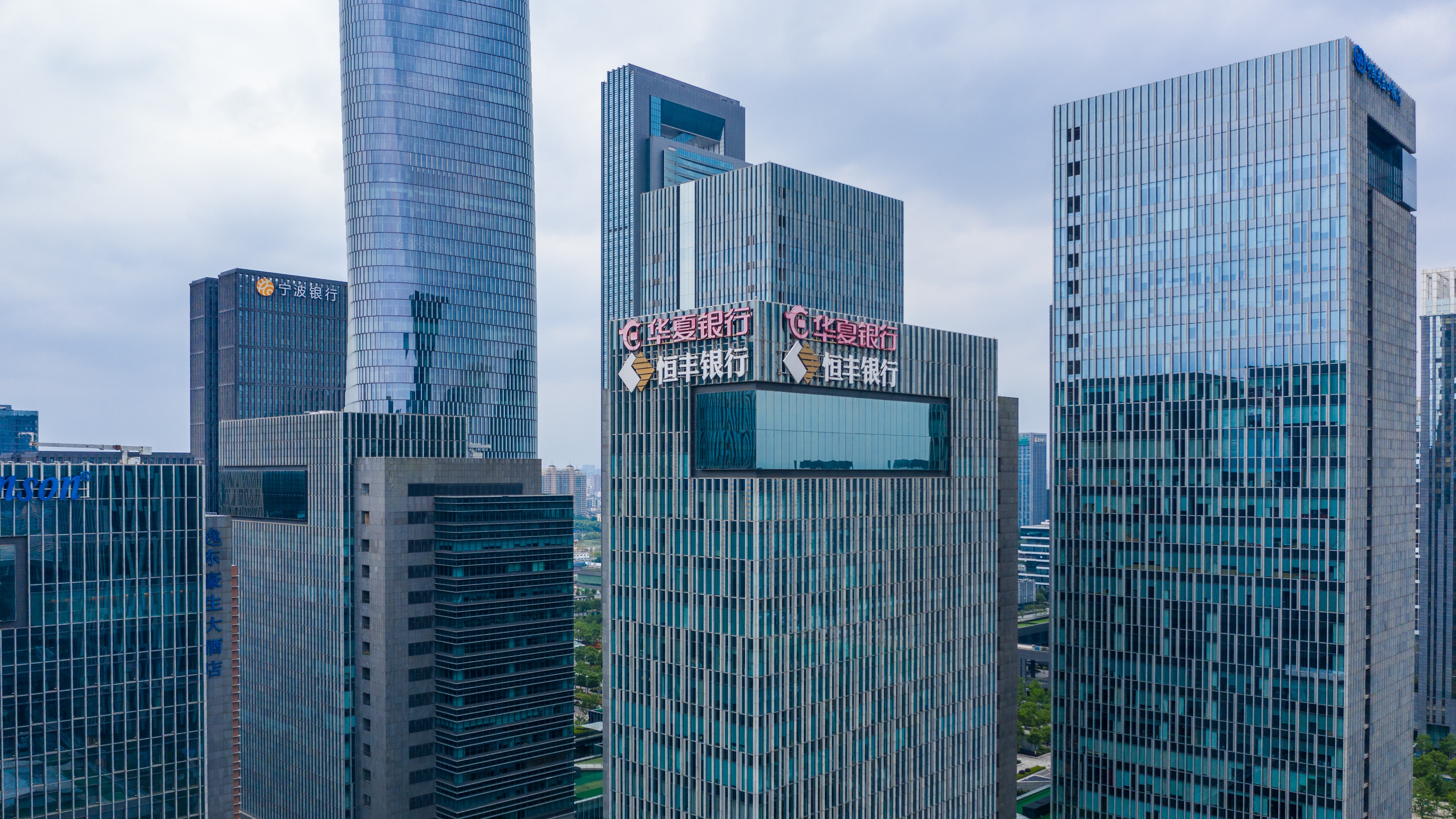 活跃资本市场的核心：“牛市”是怎么炼成的？｜策略（中）