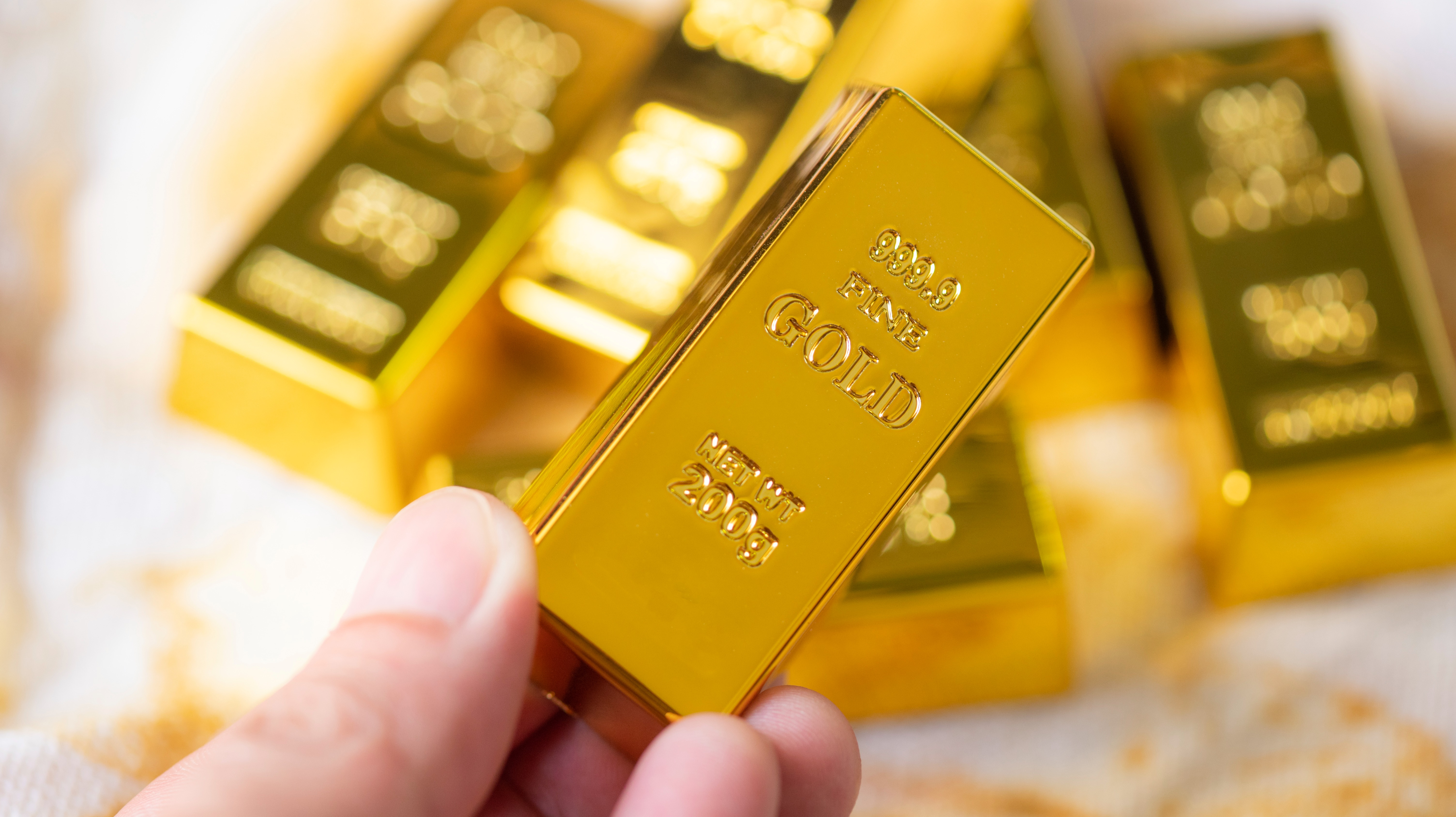 山东黄金股价回调，是布局良机？| 牛熊榜