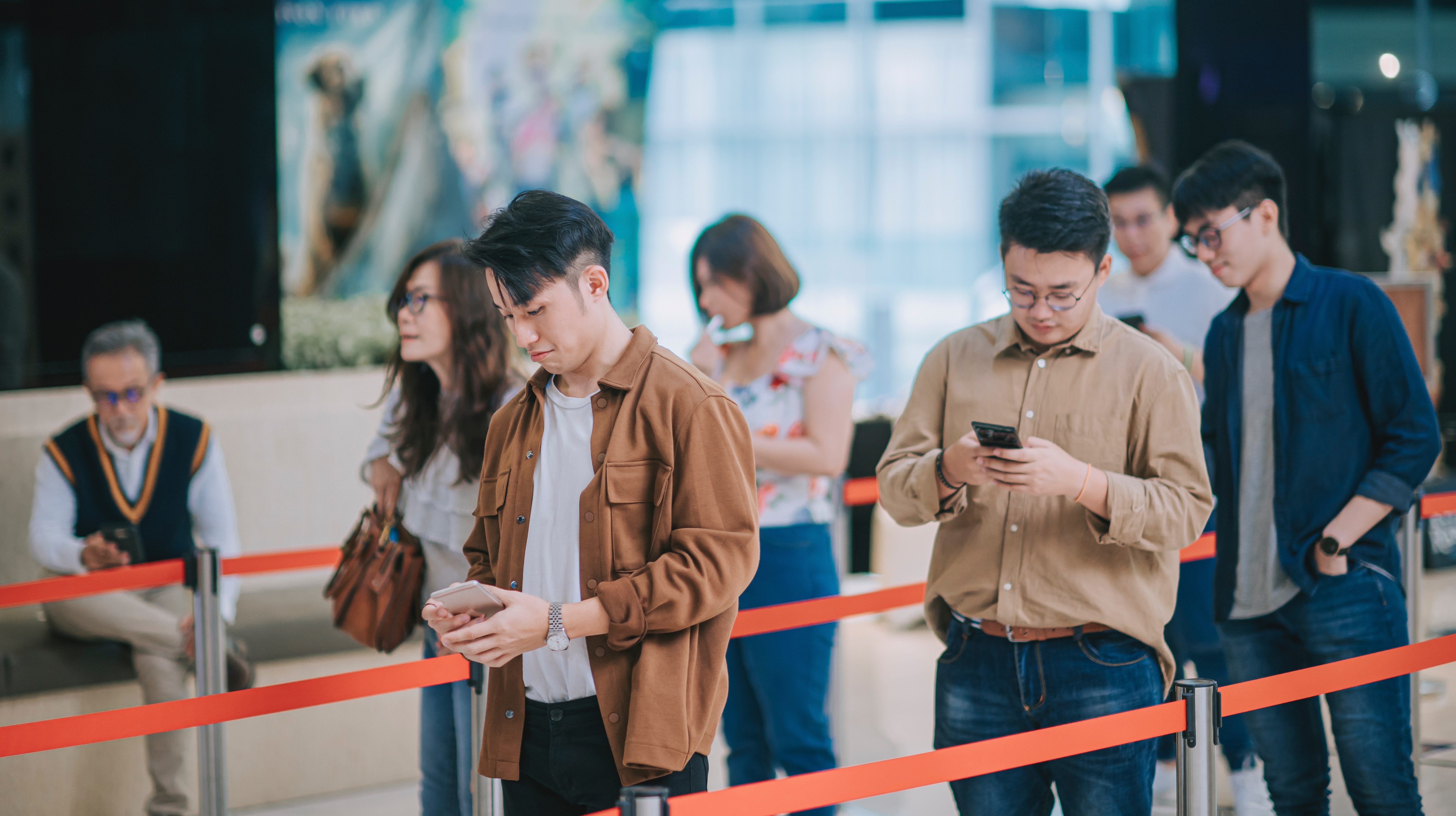 为什么排队，你的队伍总是最慢？