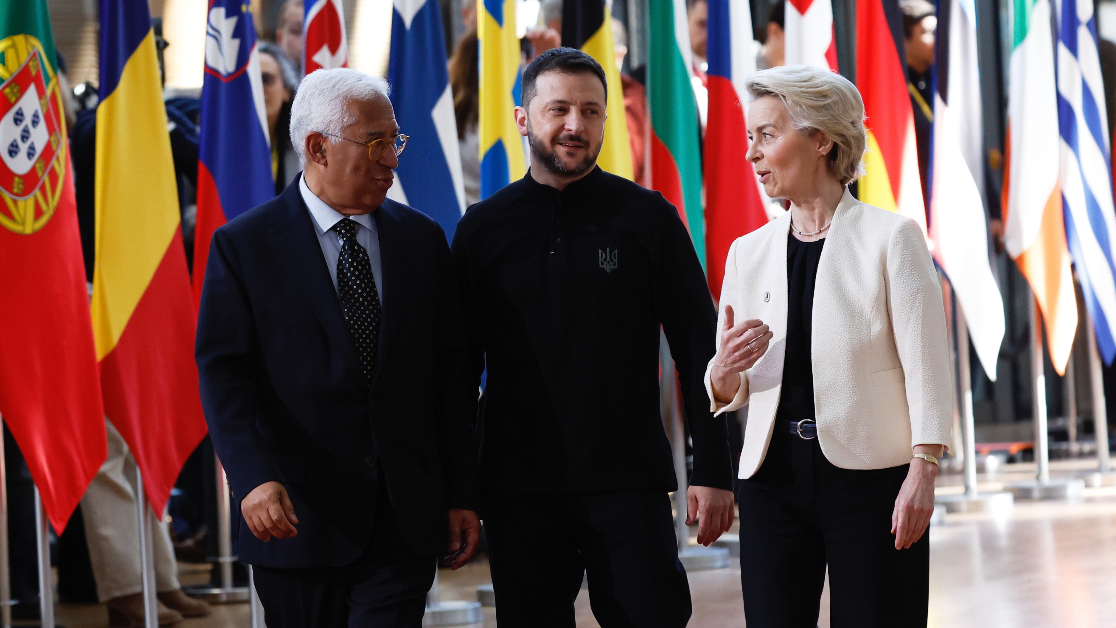 美国暂缓军援后，欧洲能托住乌克兰吗？