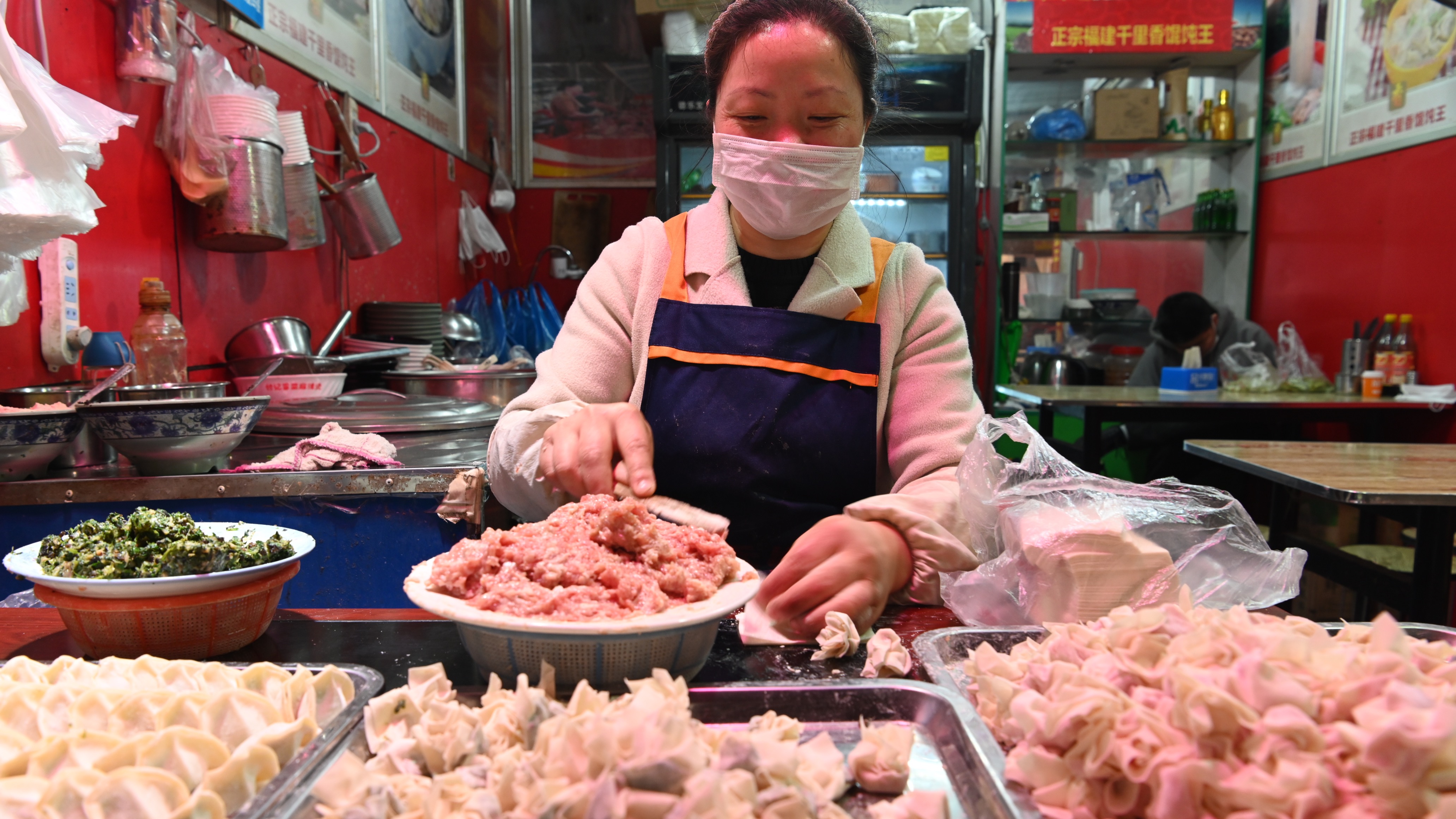 近600万家夫妻店，是餐饮战斗力的“巅峰”