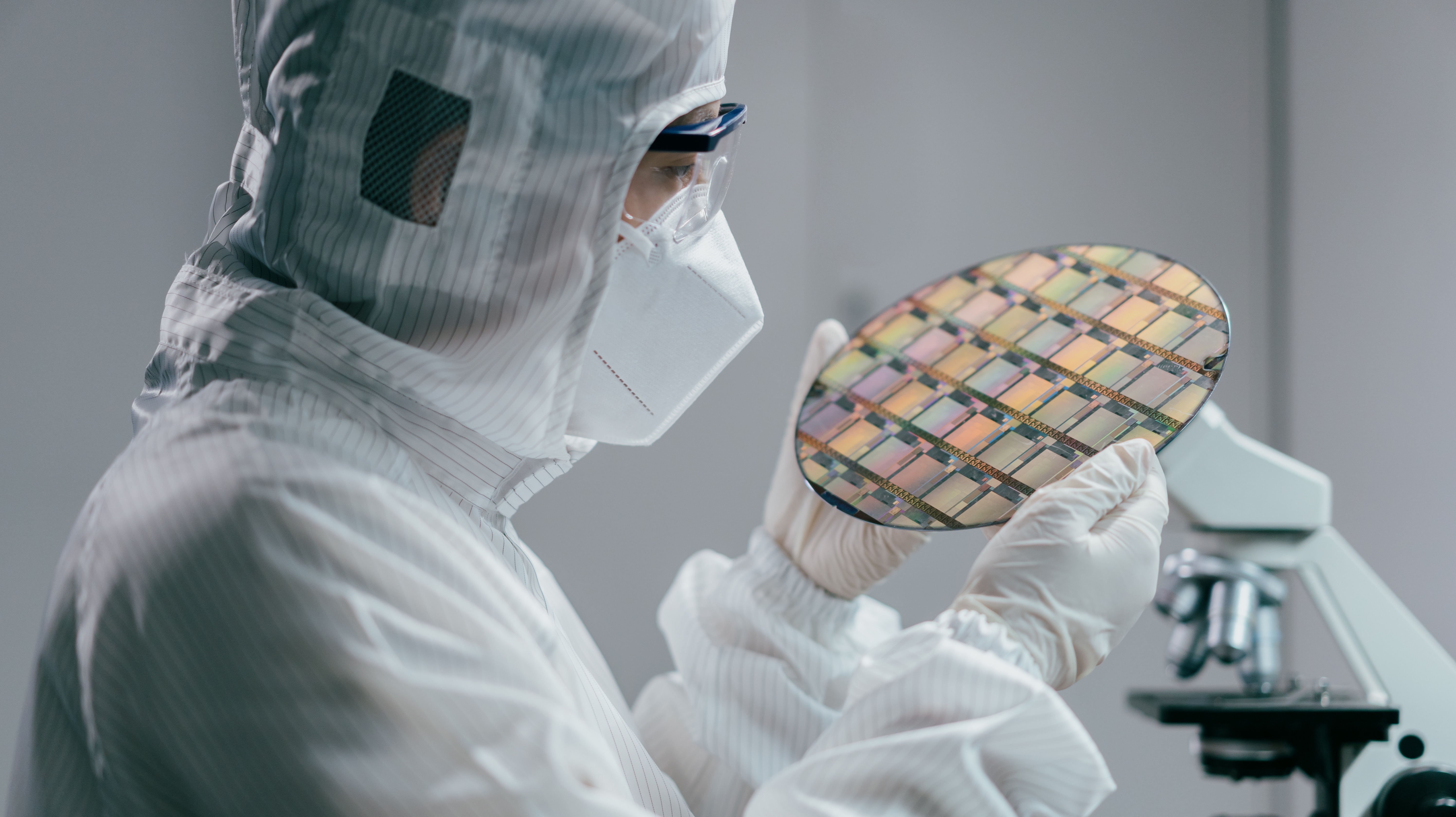 美国芯片禁运，这事该怎么看？