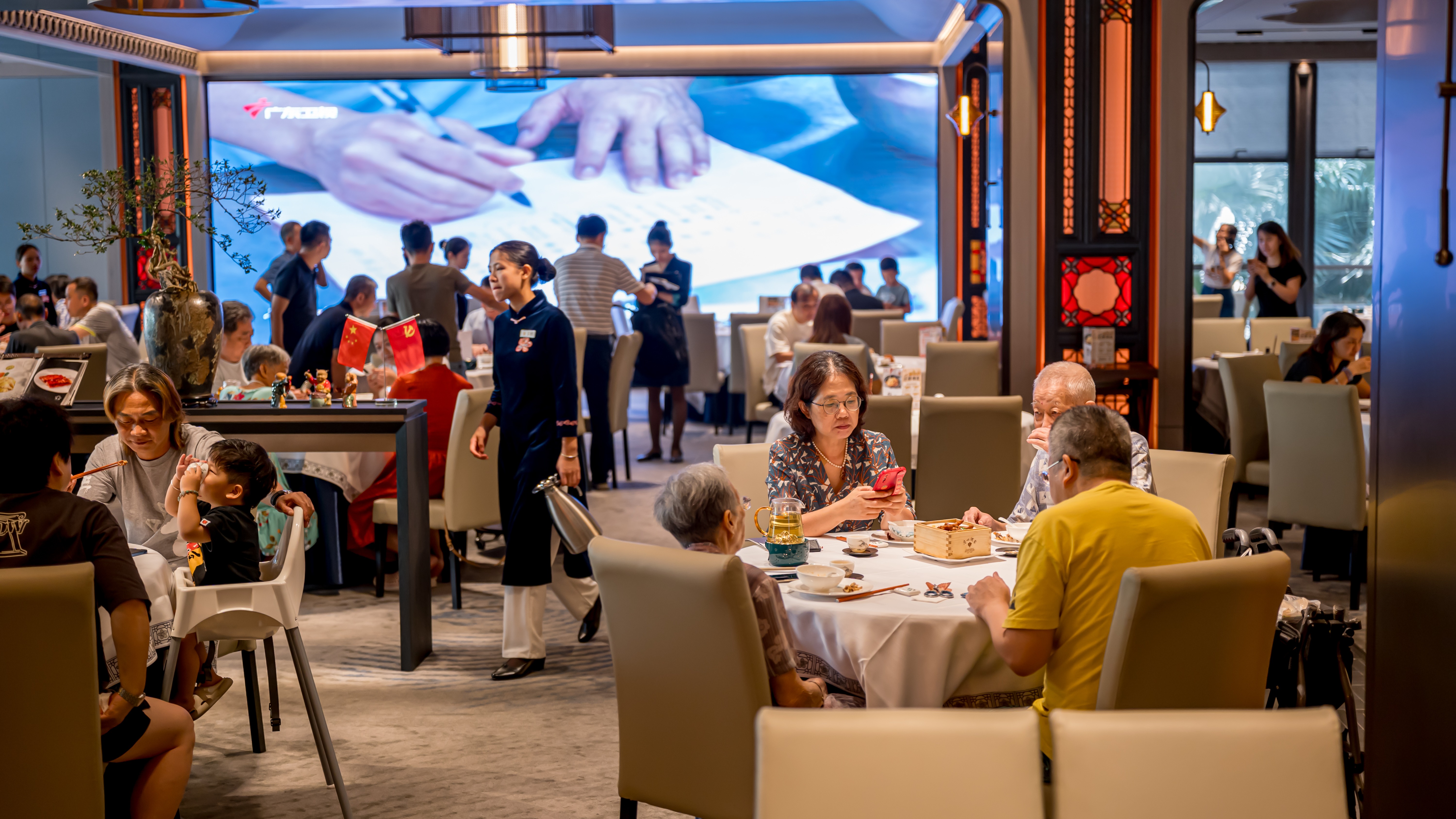 传统酒楼，集体“过冬”