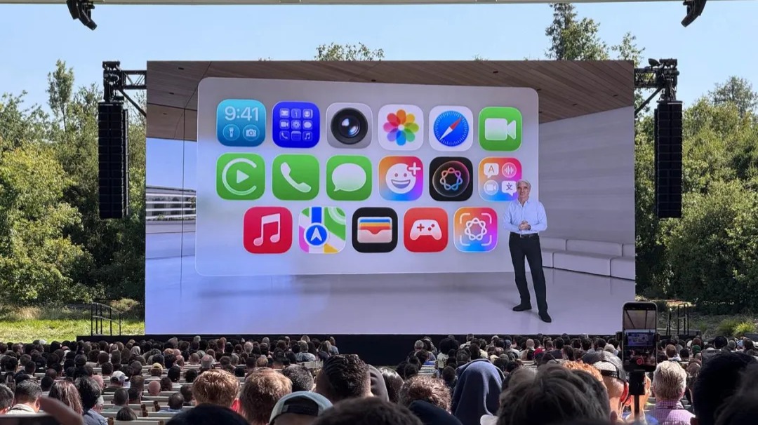iPhone系统最激进更新来了，苹果AI“明年再说”