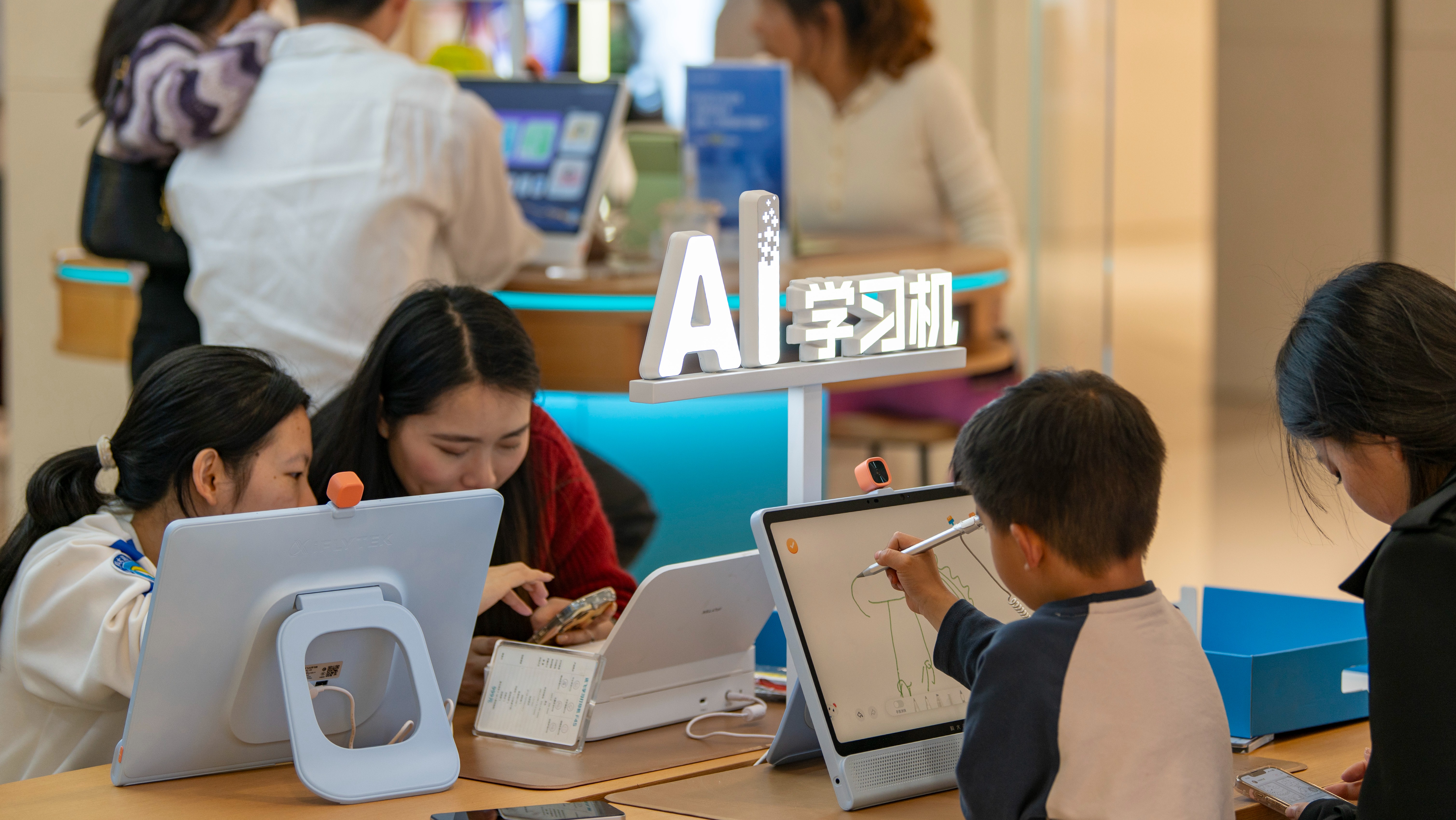 尴尬的AI学习机，能帮到发愁的家长们吗？