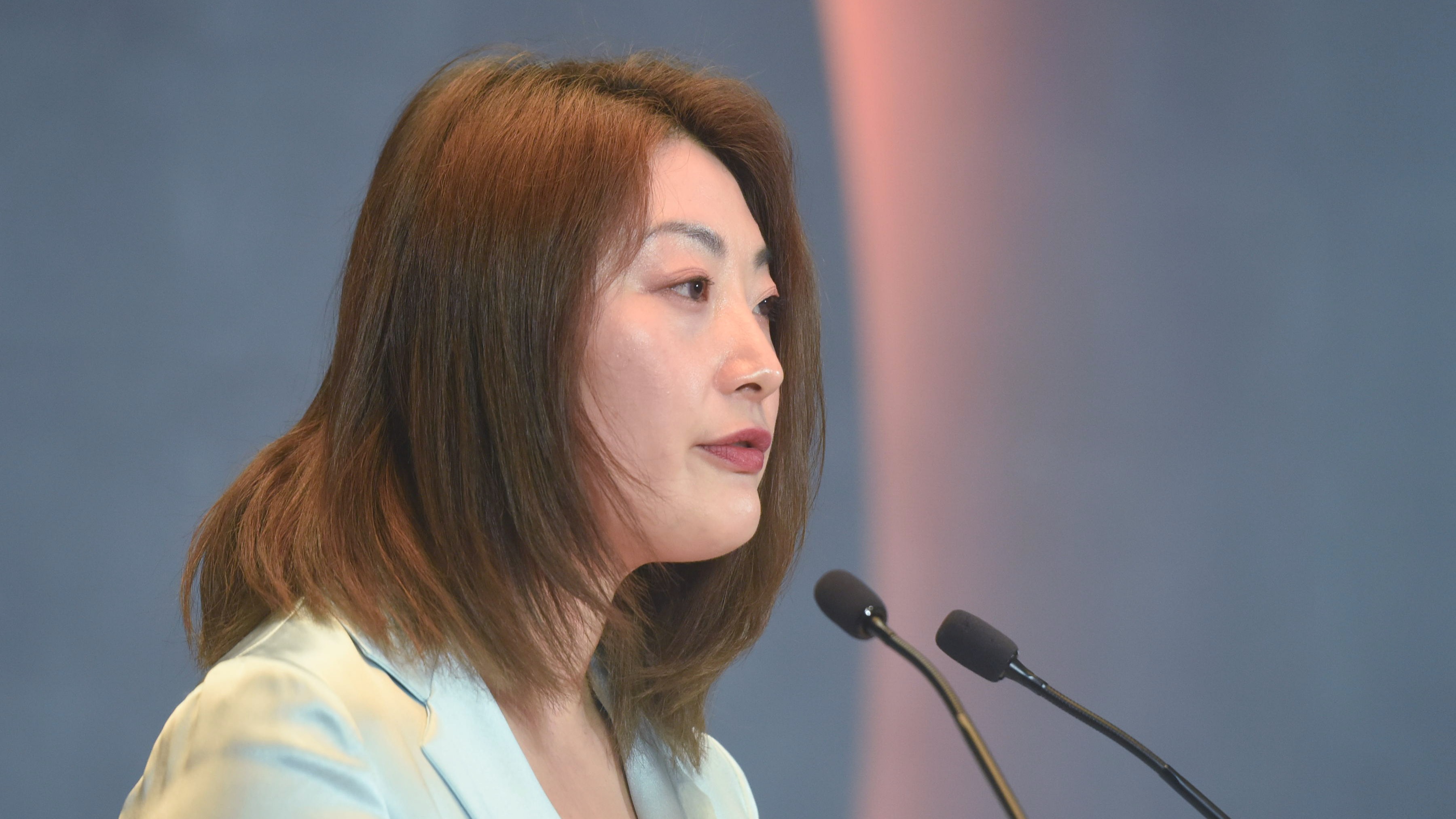 宗馥莉110万美金，击穿娃哈哈18亿美元信托之谜