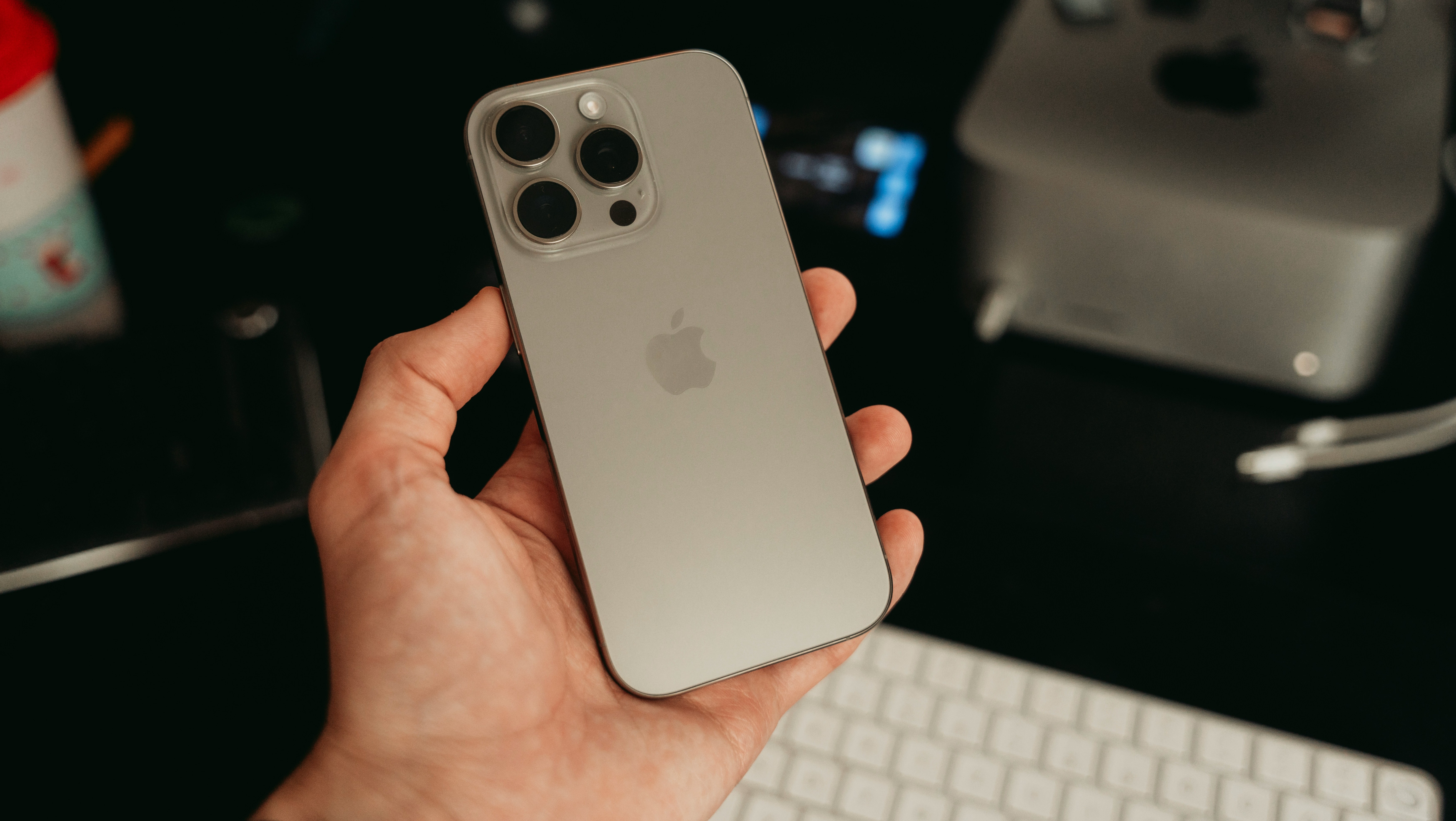 iPhone17系列或定档，涨价、改名、更薄？