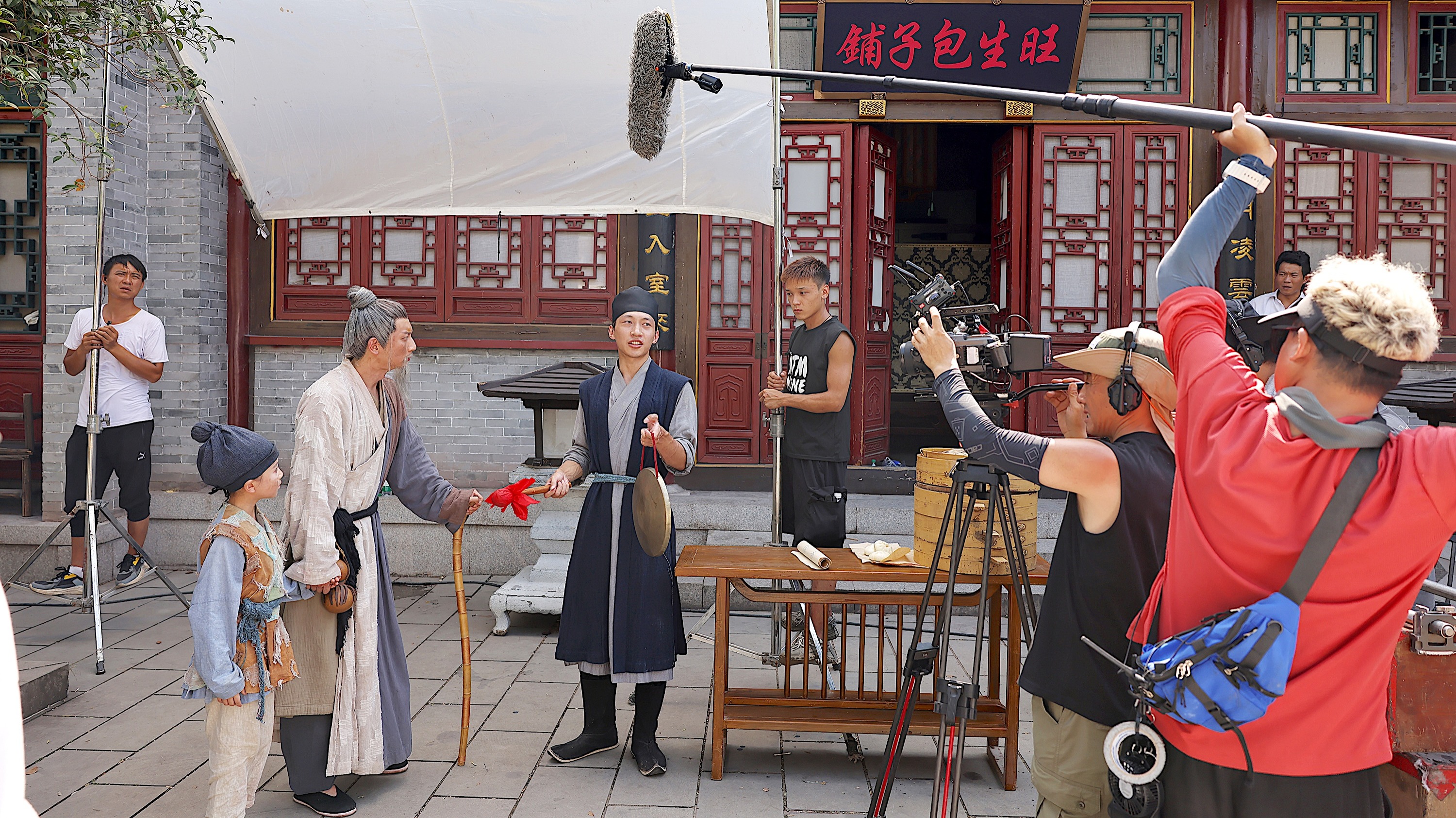 为什么韩国能“影视立国”，中国却盛产烂片？