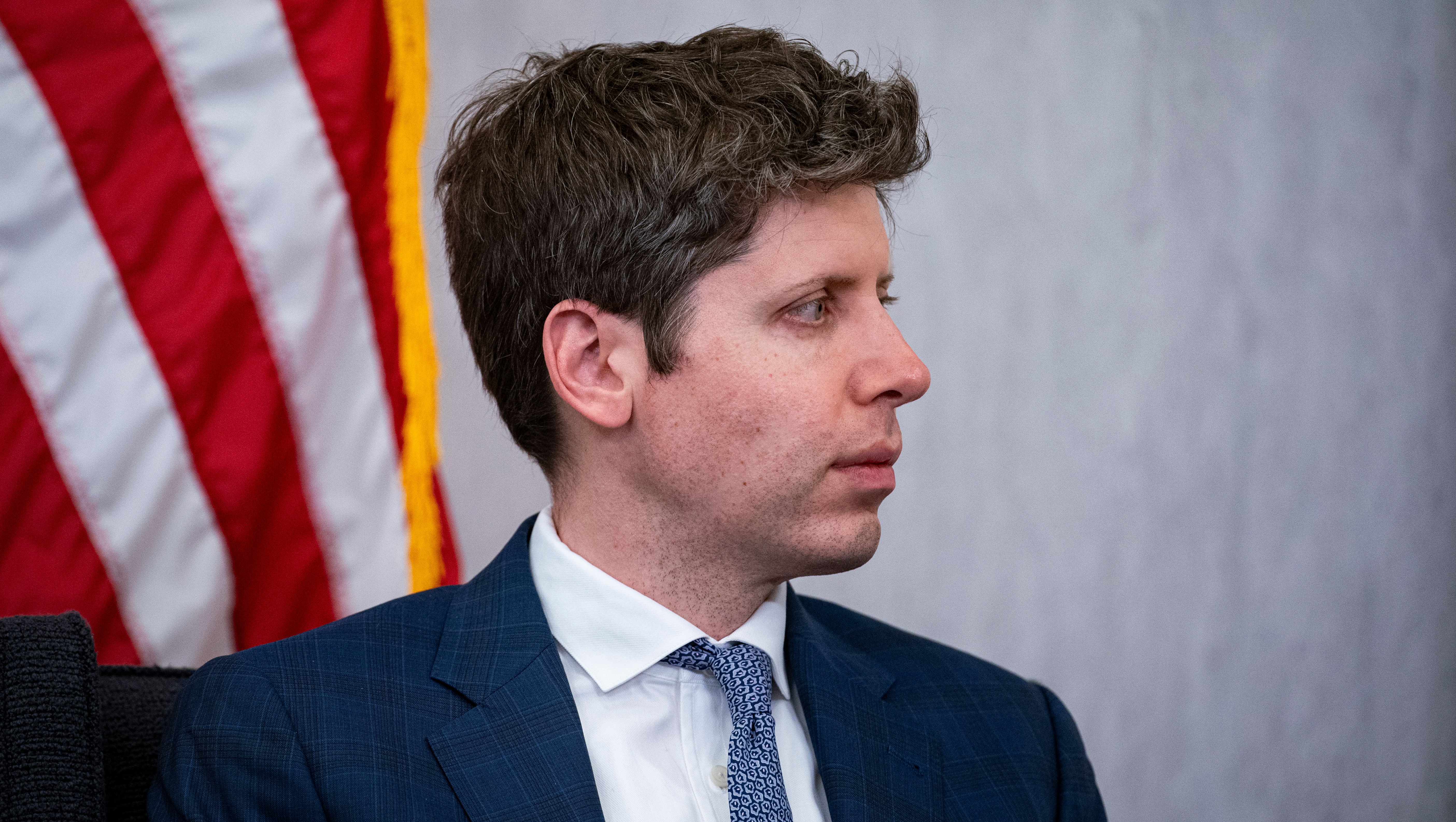 OpenAI走向“算力帝国”