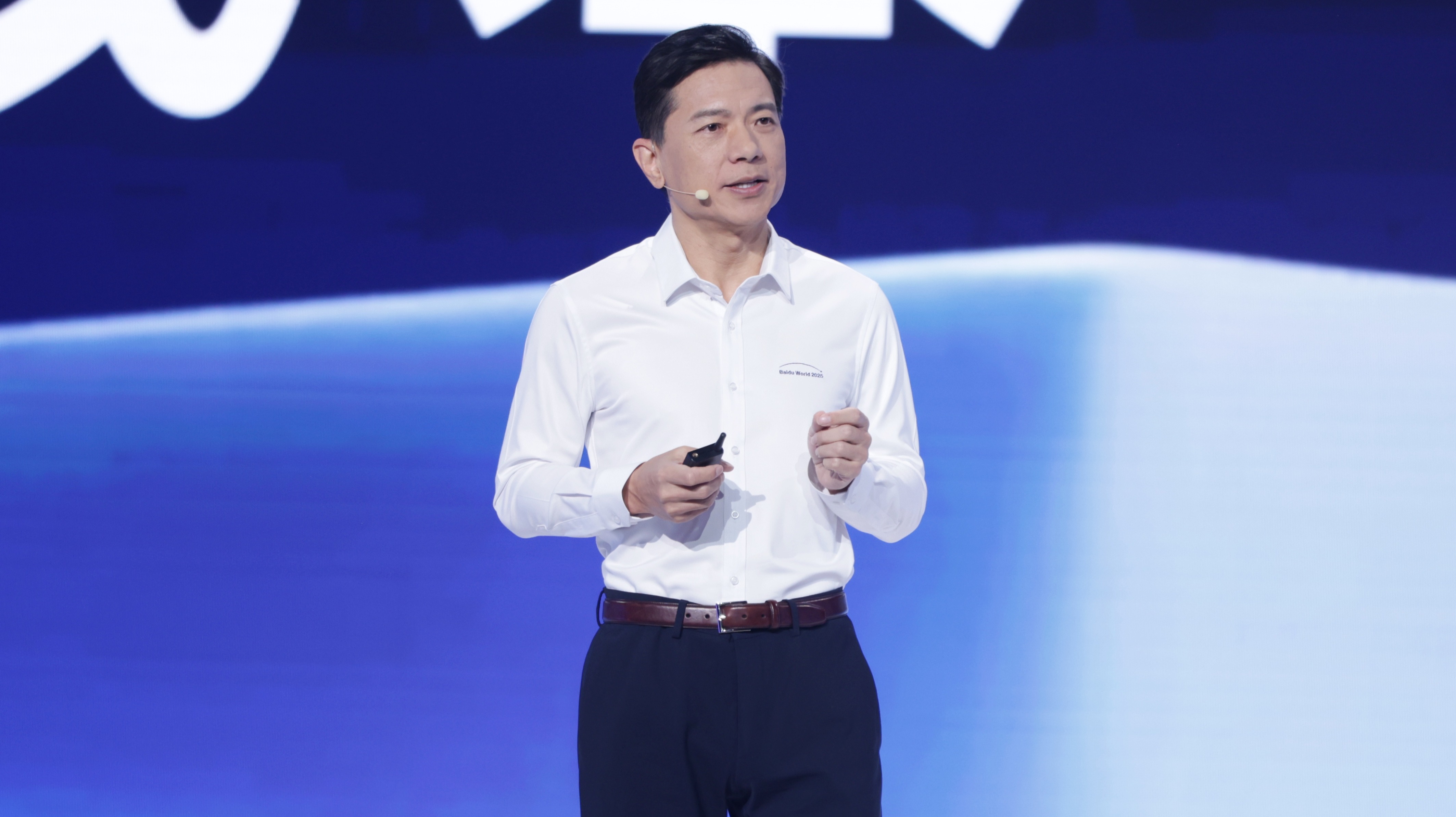 猛贴AI讲故事，百度真有救吗？-虎嗅网