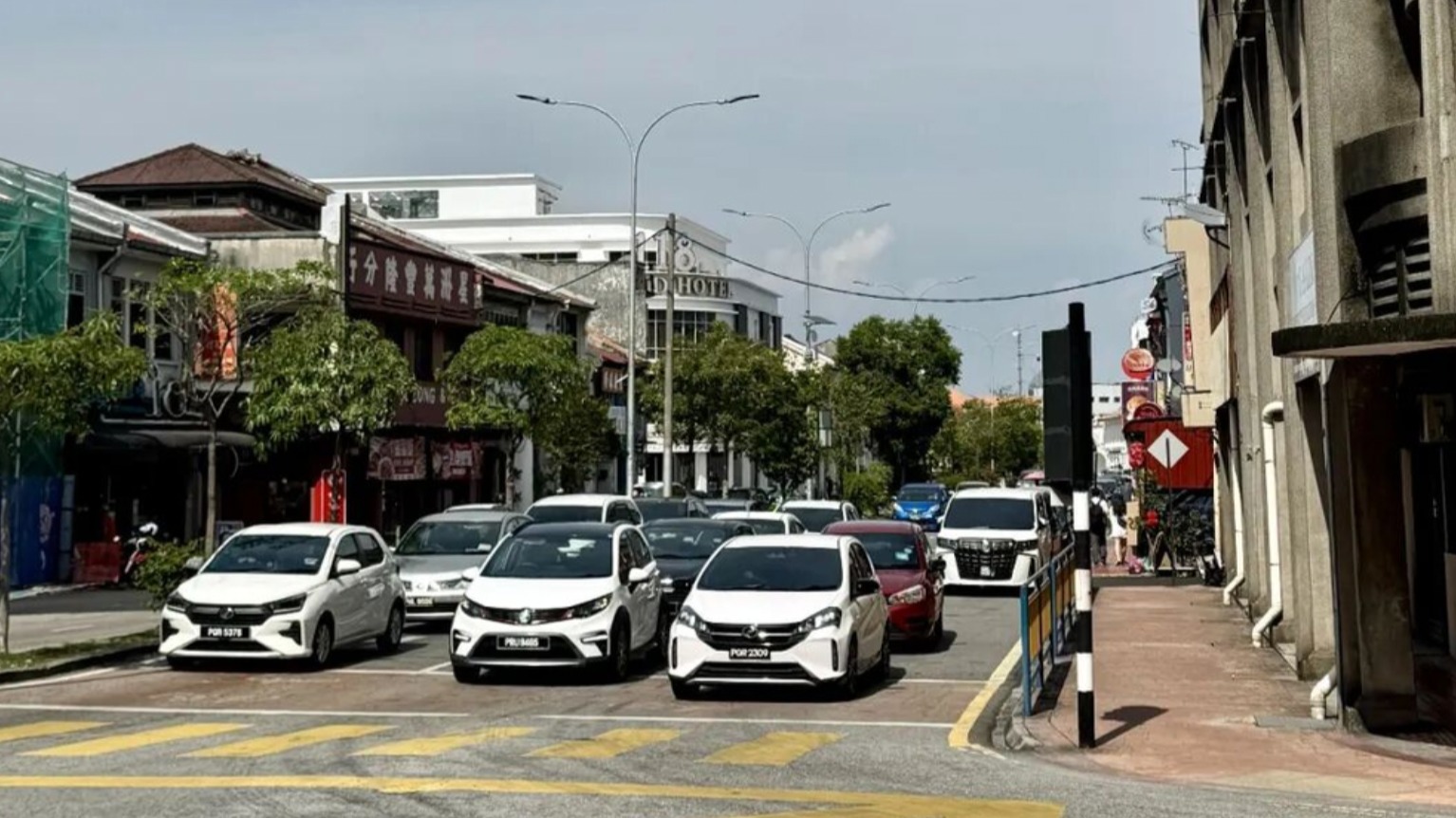 去了趟马来西亚，卷不动的中国互联网，在这里杀疯了